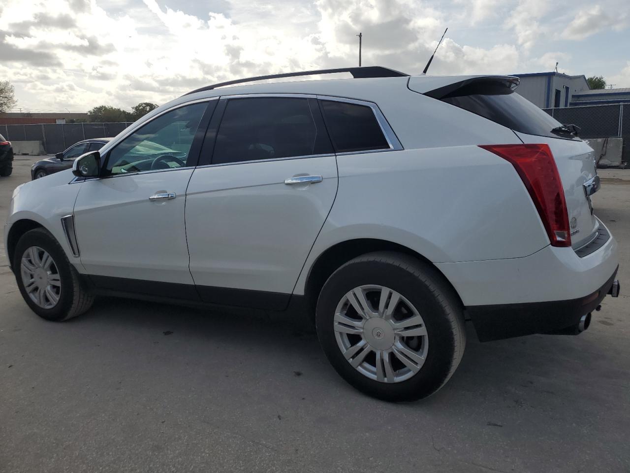 2013 Cadillac SRX - Image 2