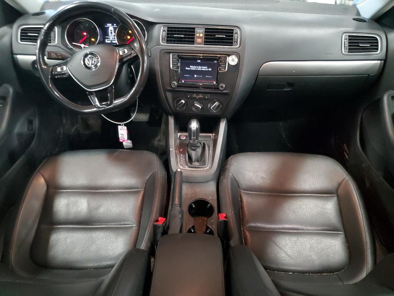 2018 Volkswagen Jetta - Image 8