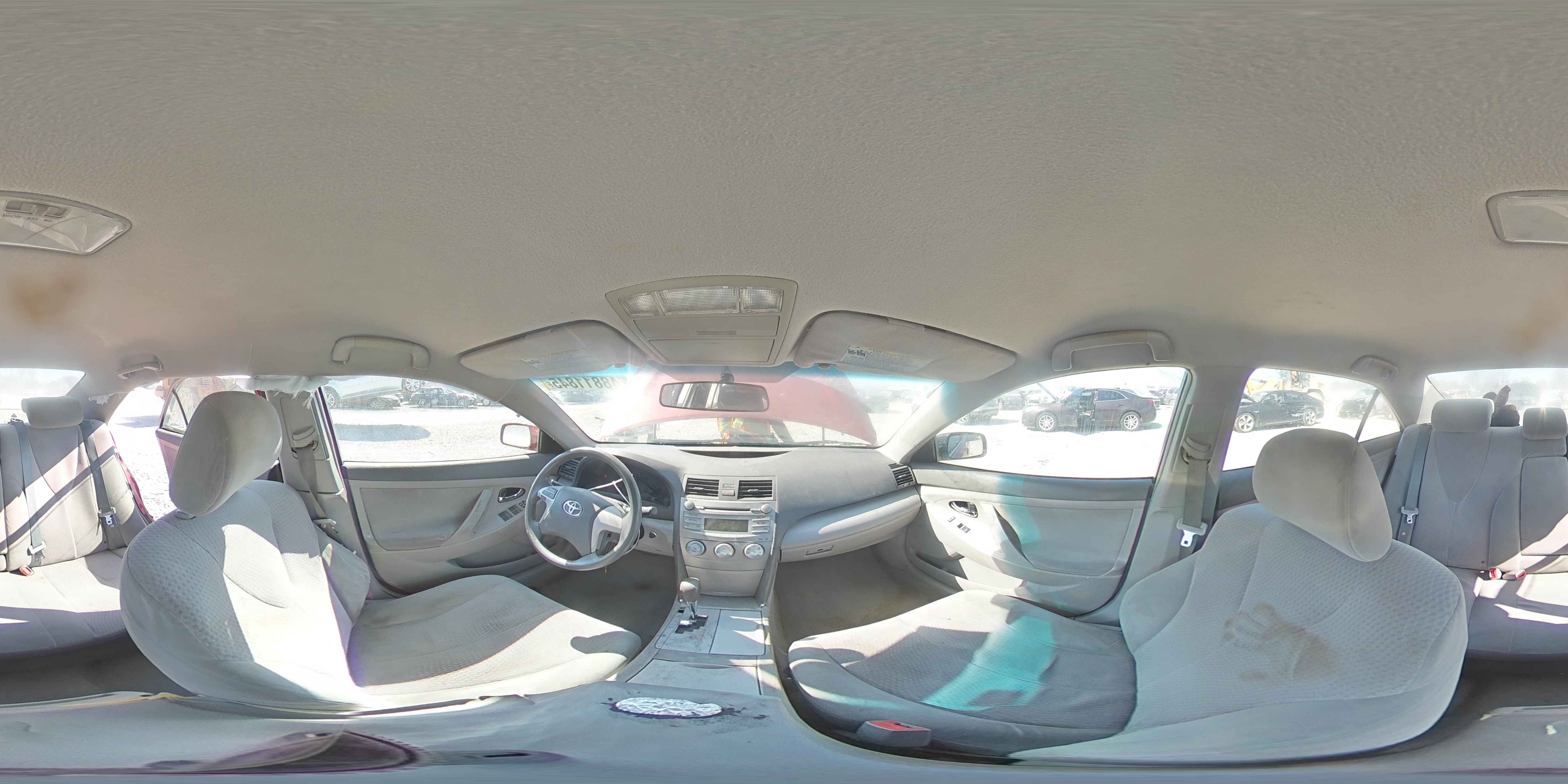 2010 Toyota Camry - Image 12
