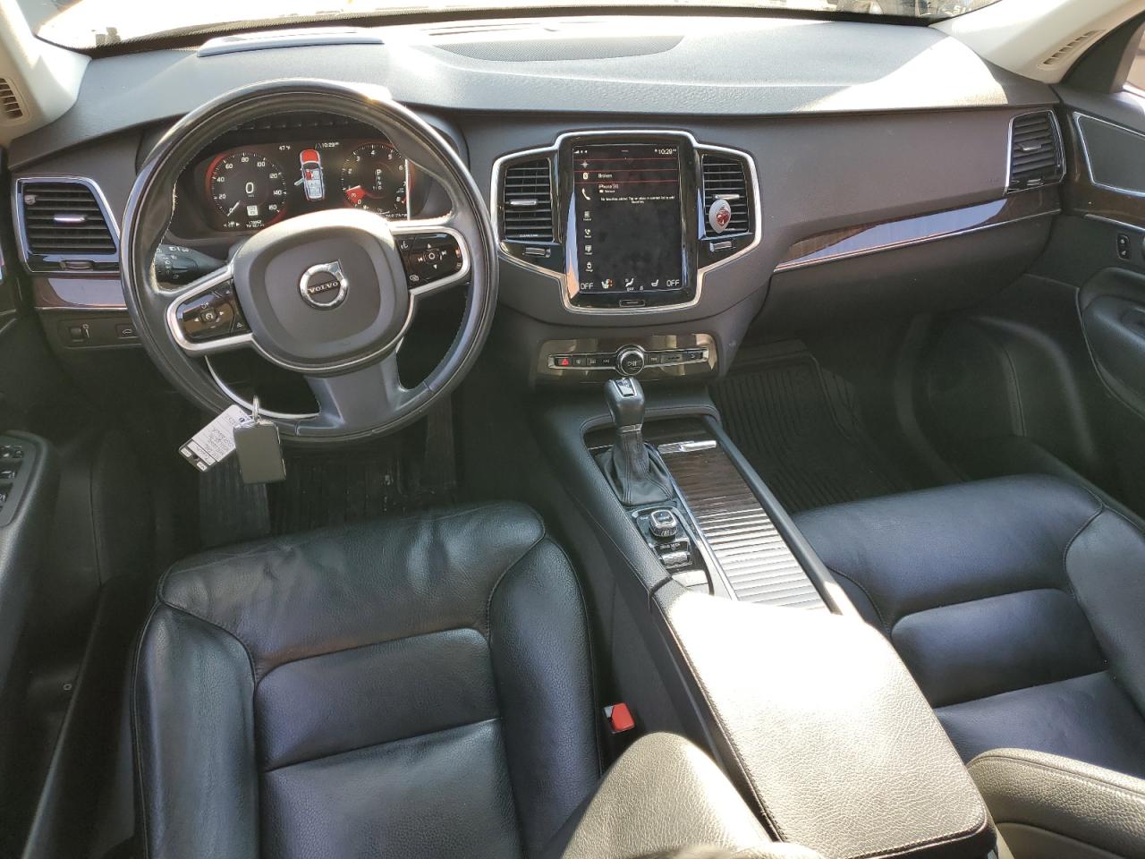 2016 Volvo XC90 - Image 8