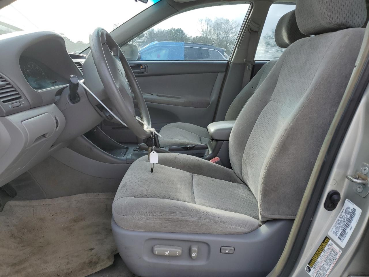 2004 Toyota Camry - Image 7