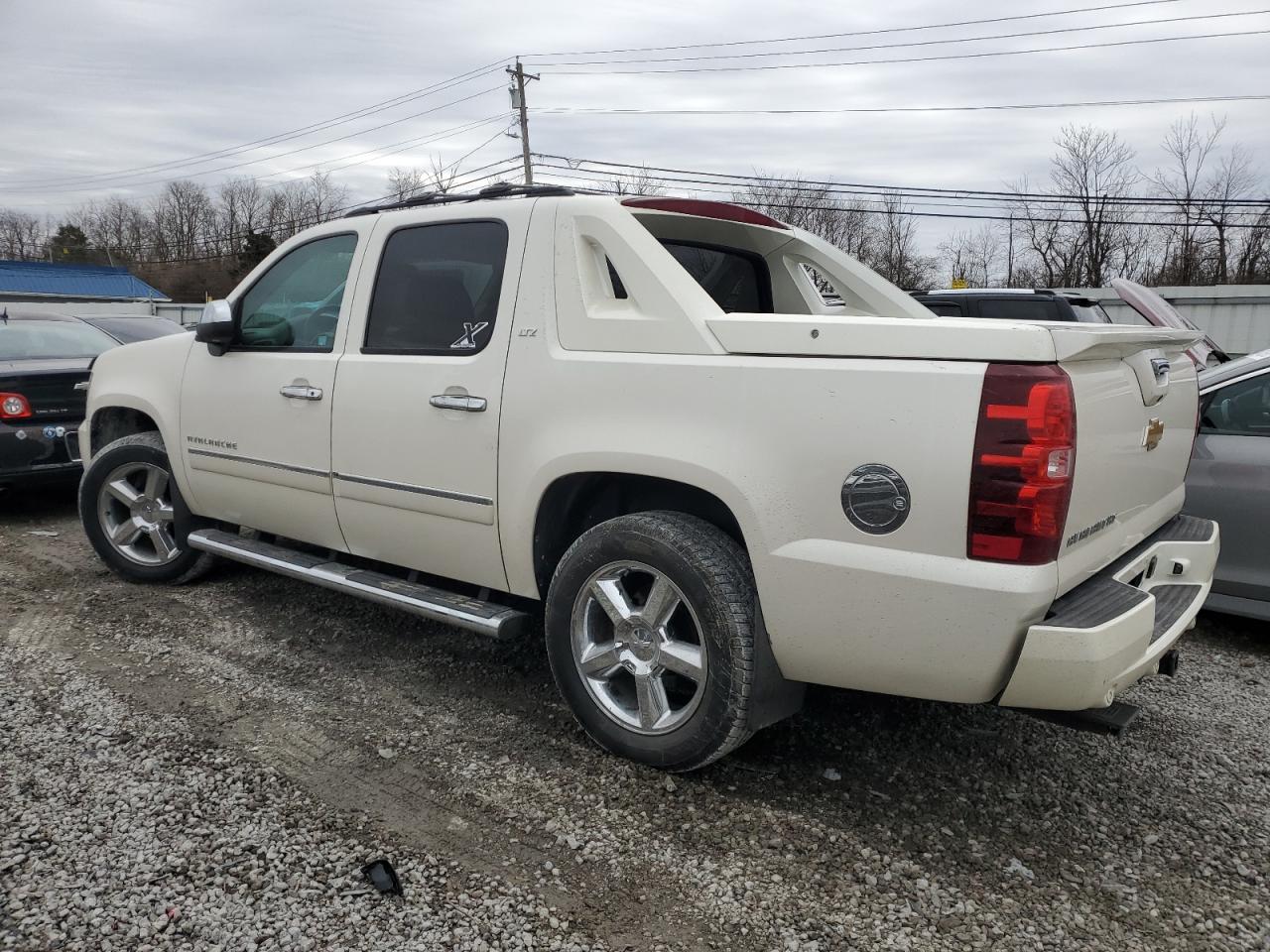 2012 Chevrolet Avalanche - Image 2