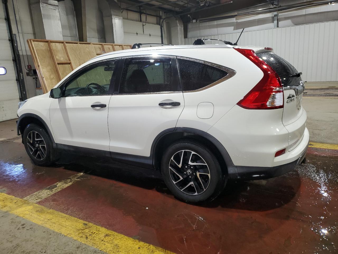 2016 Honda CR-V - Image 2