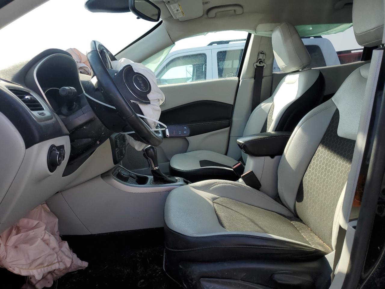 2019 Jeep Compass - Image 7