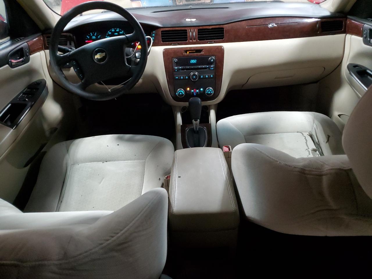 2010 Chevrolet Impala - Image 8
