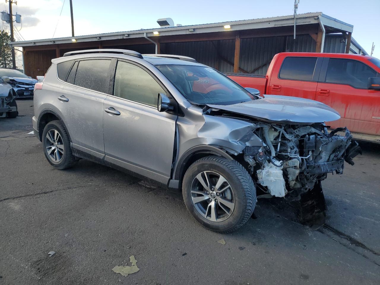 2018 Toyota RAV 4 - Image 4
