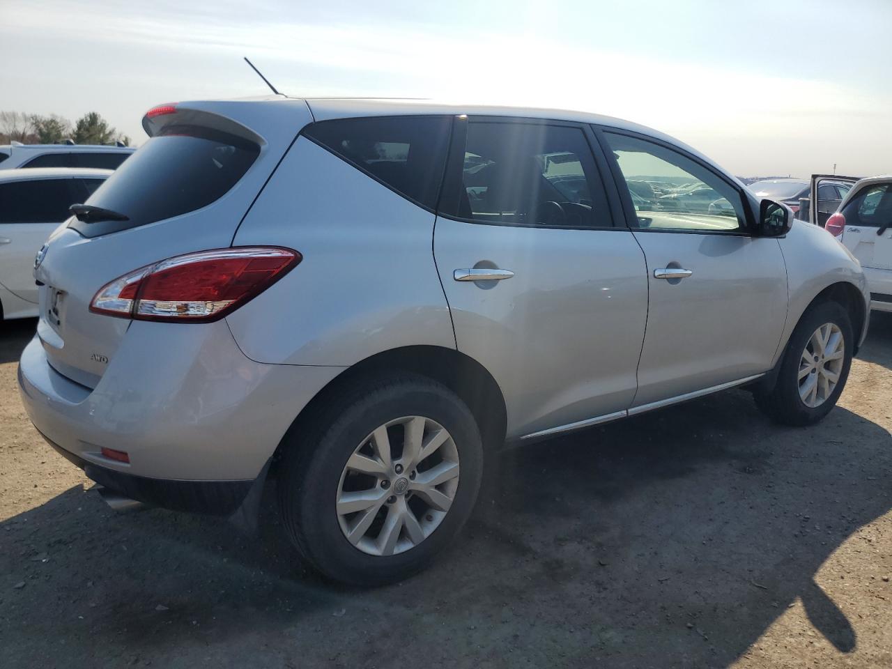 2014 Nissan Murano - Image 3