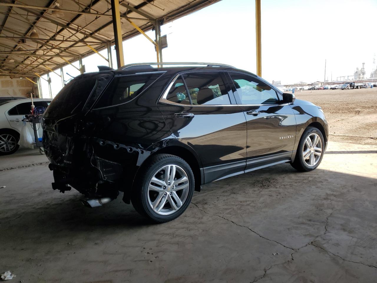 2020 Chevrolet Equinox - Image 3