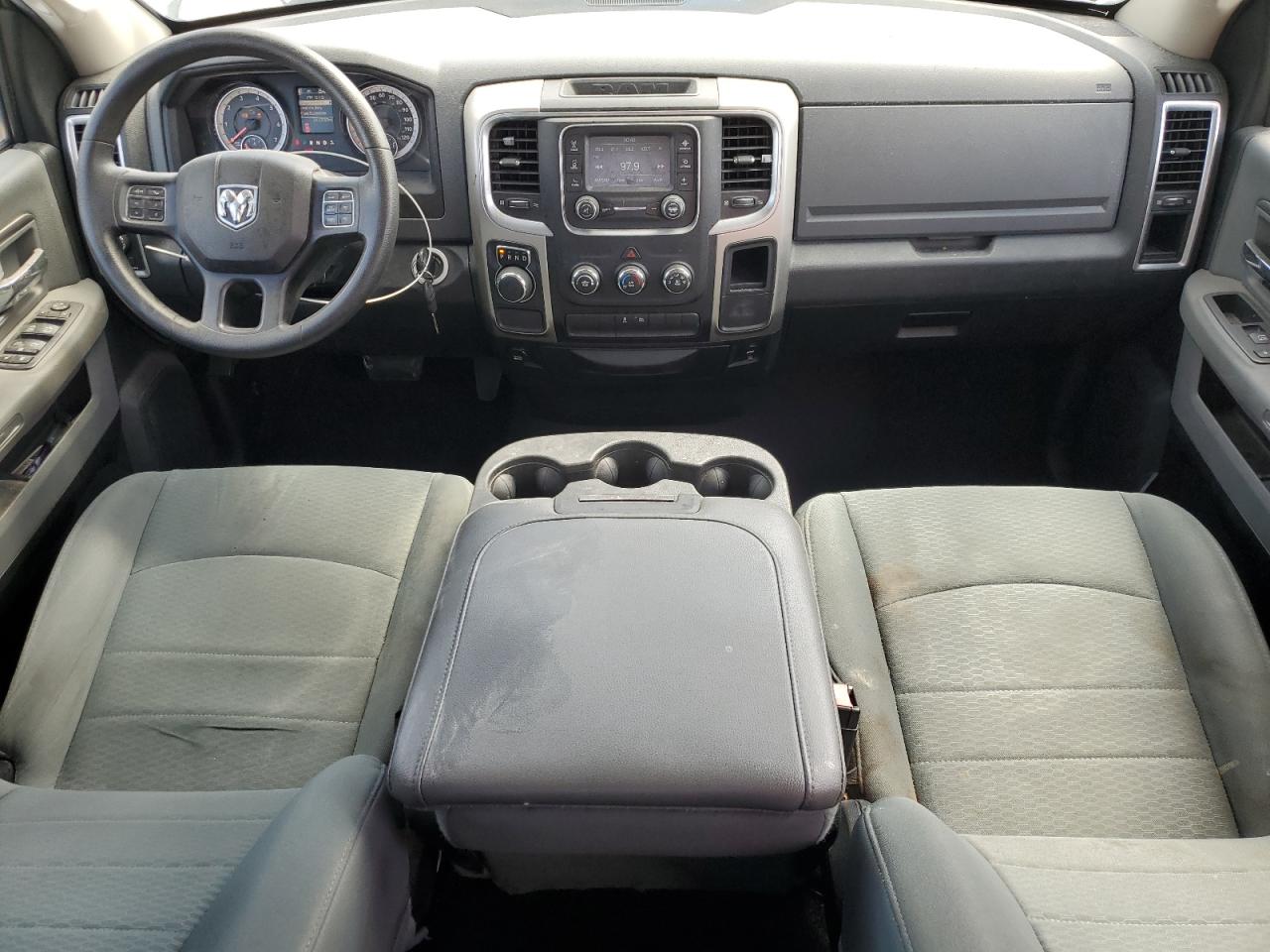 2016 RAM 1500 - Image 8