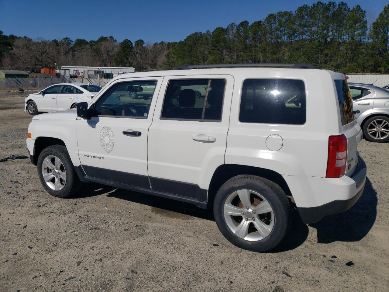 2014 Jeep Liberty (Patriot) - Image 2