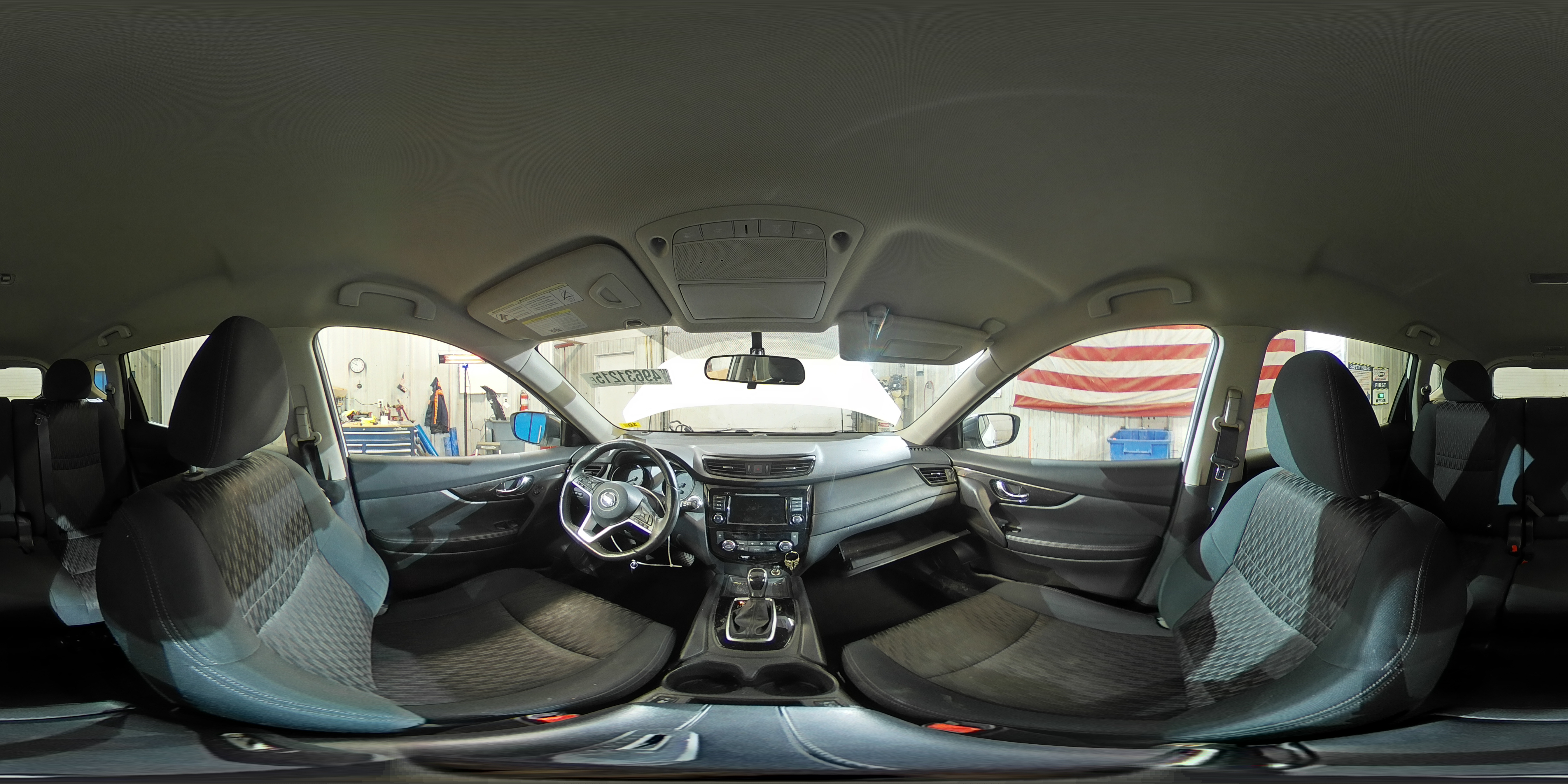 2018 Nissan Rogue - Image 14