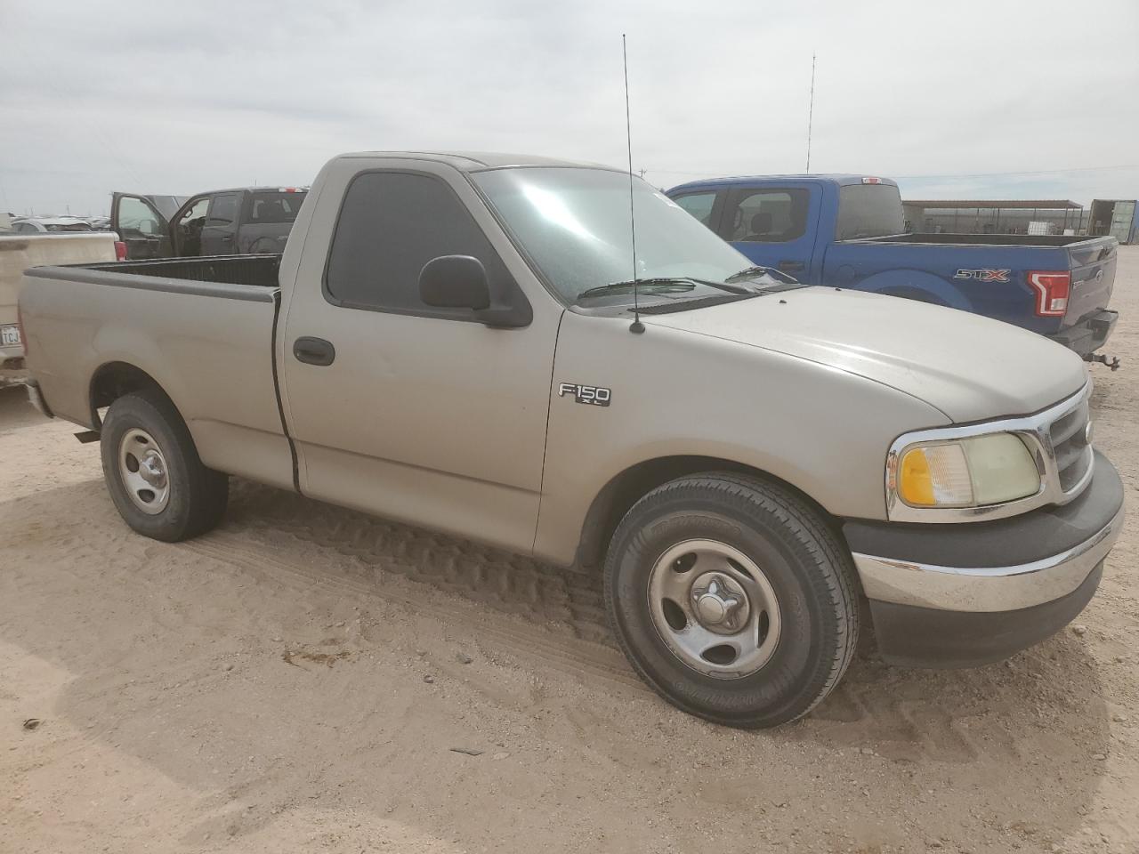 2002 Ford F-150 - Image 4