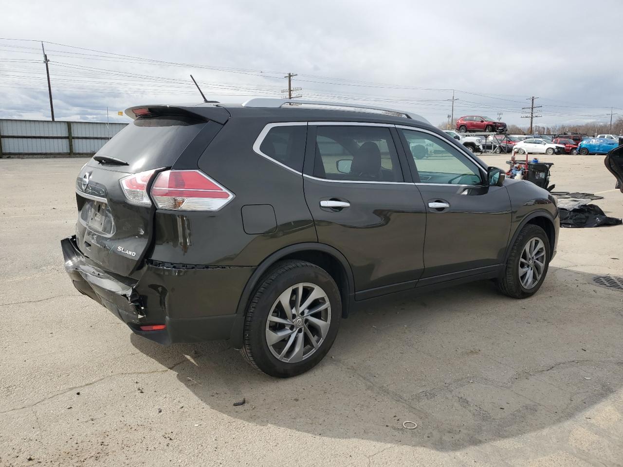 2015 Nissan Rogue - Image 3