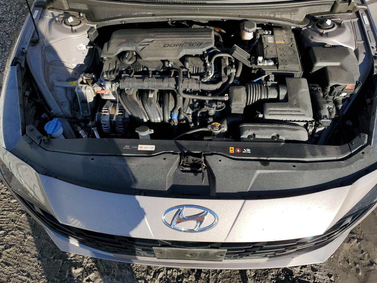 2023 Hyundai Elantra - Image 11