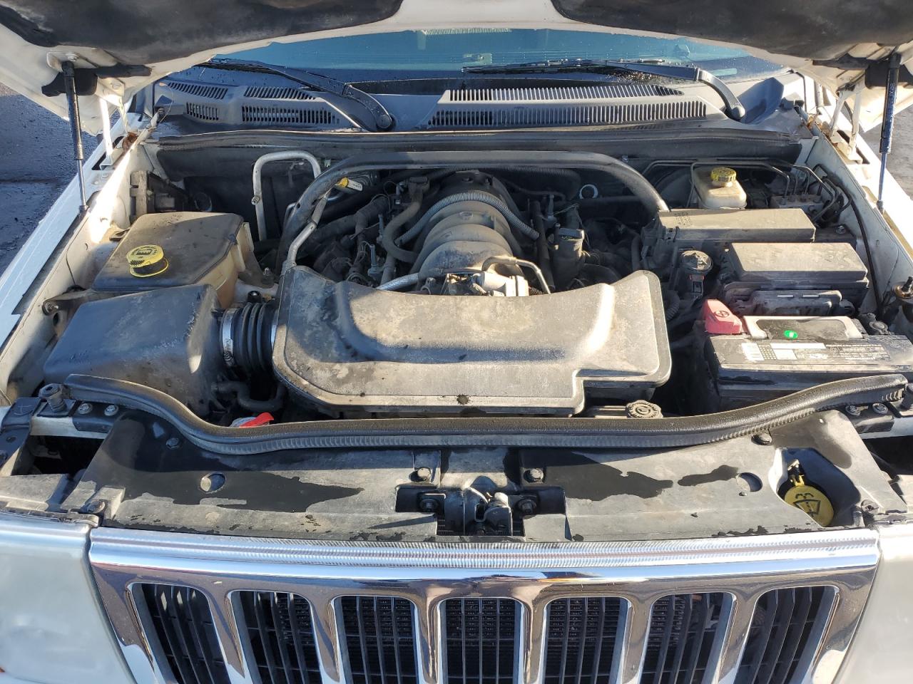 2007 Jeep Commander - Image 12
