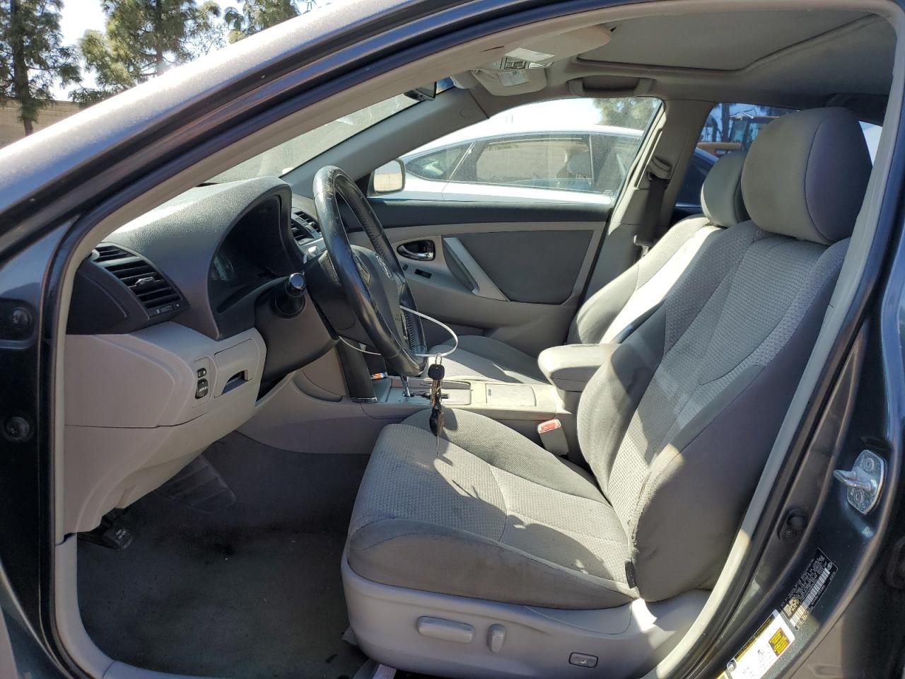 2009 Toyota Camry - Image 7