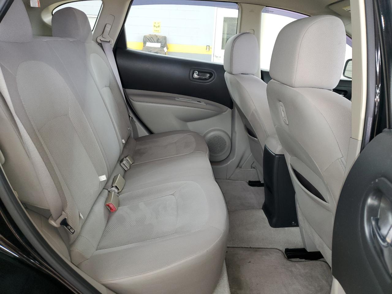 2011 Nissan Rogue S VIN: JNBAS5MT1BW190637 Lot: 49696265