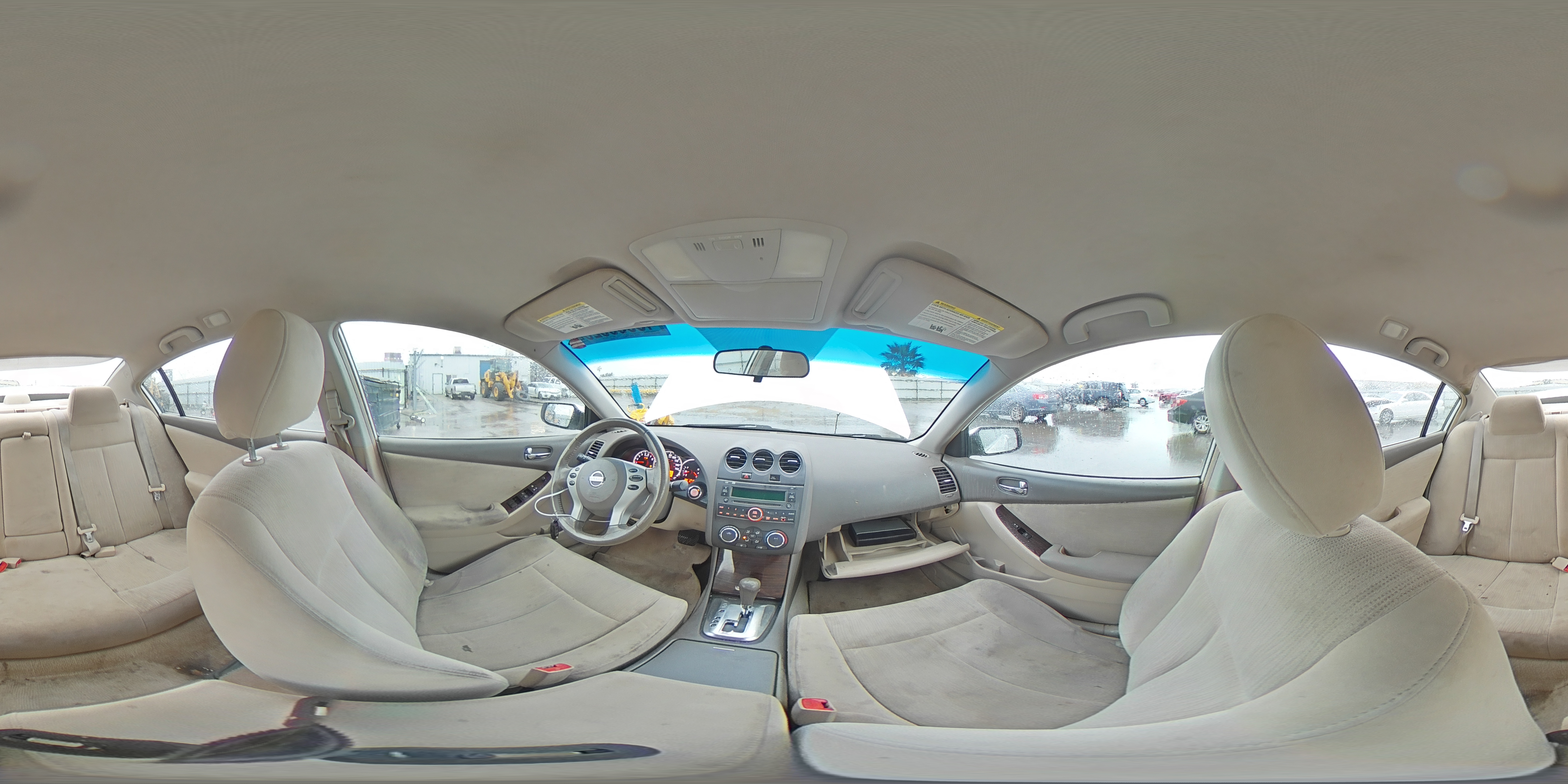 2011 Nissan Altima - Image 12