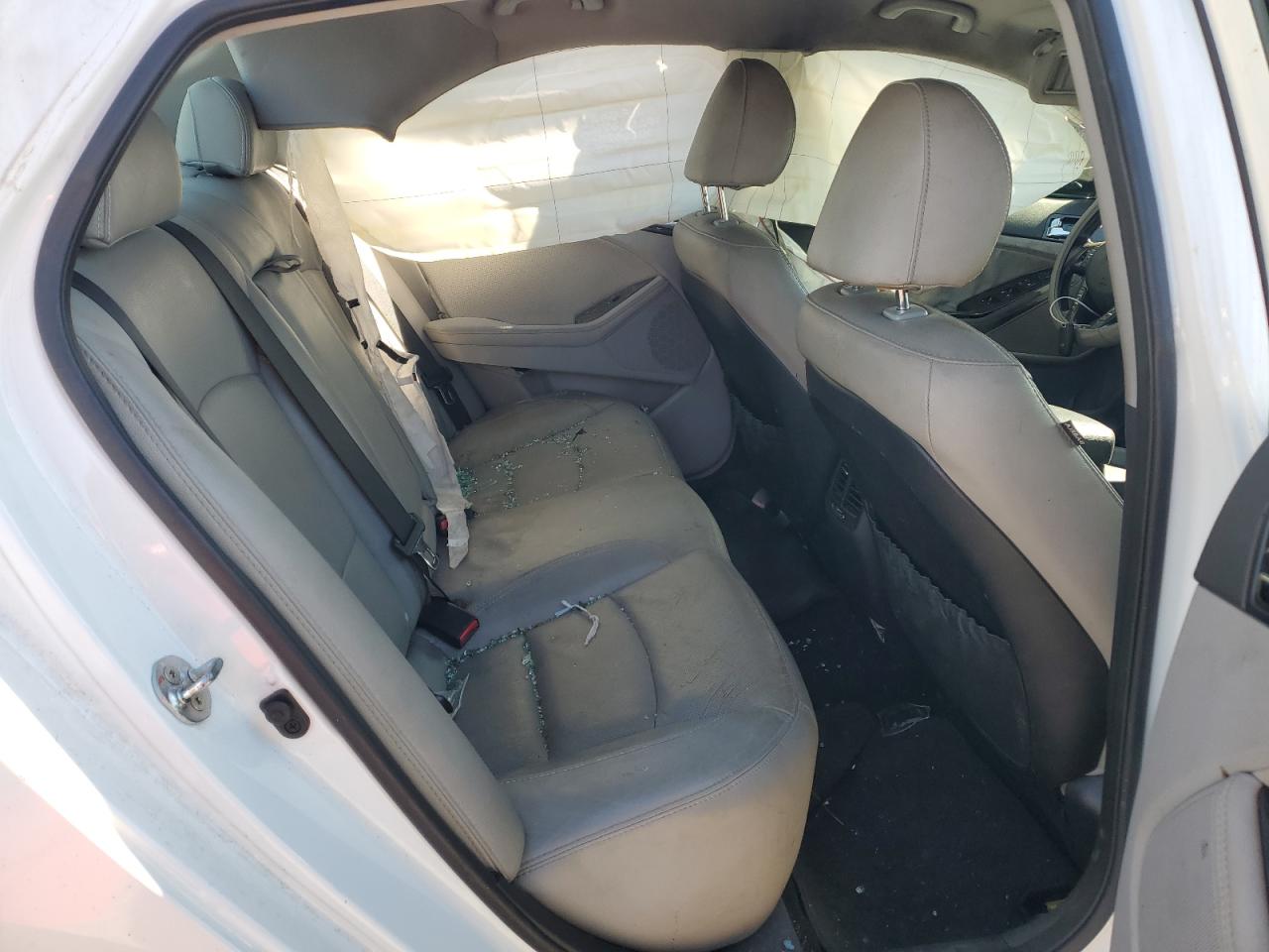 2013 Kia Optima - Image 10