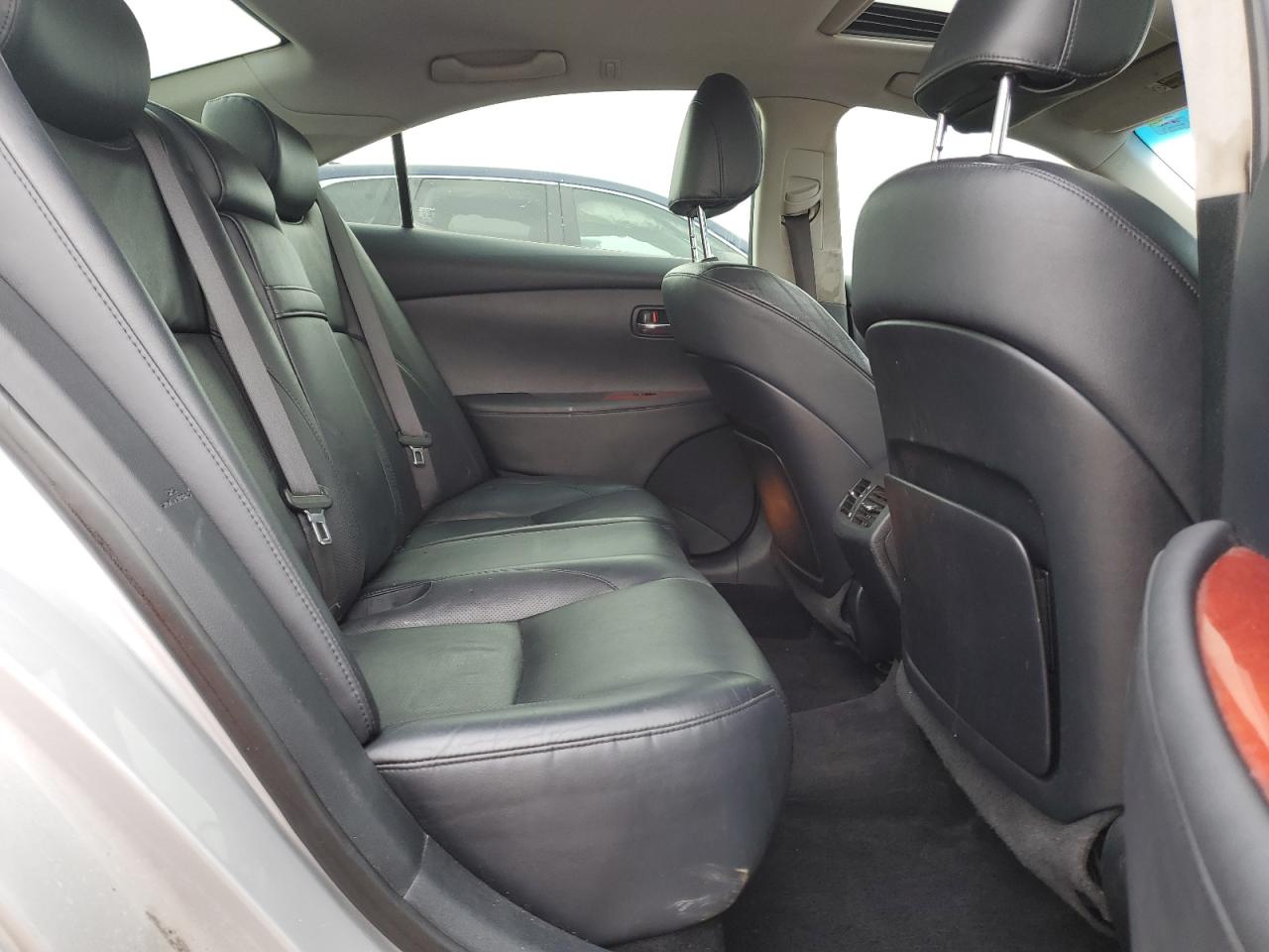 2007 Lexus ES - Image 10