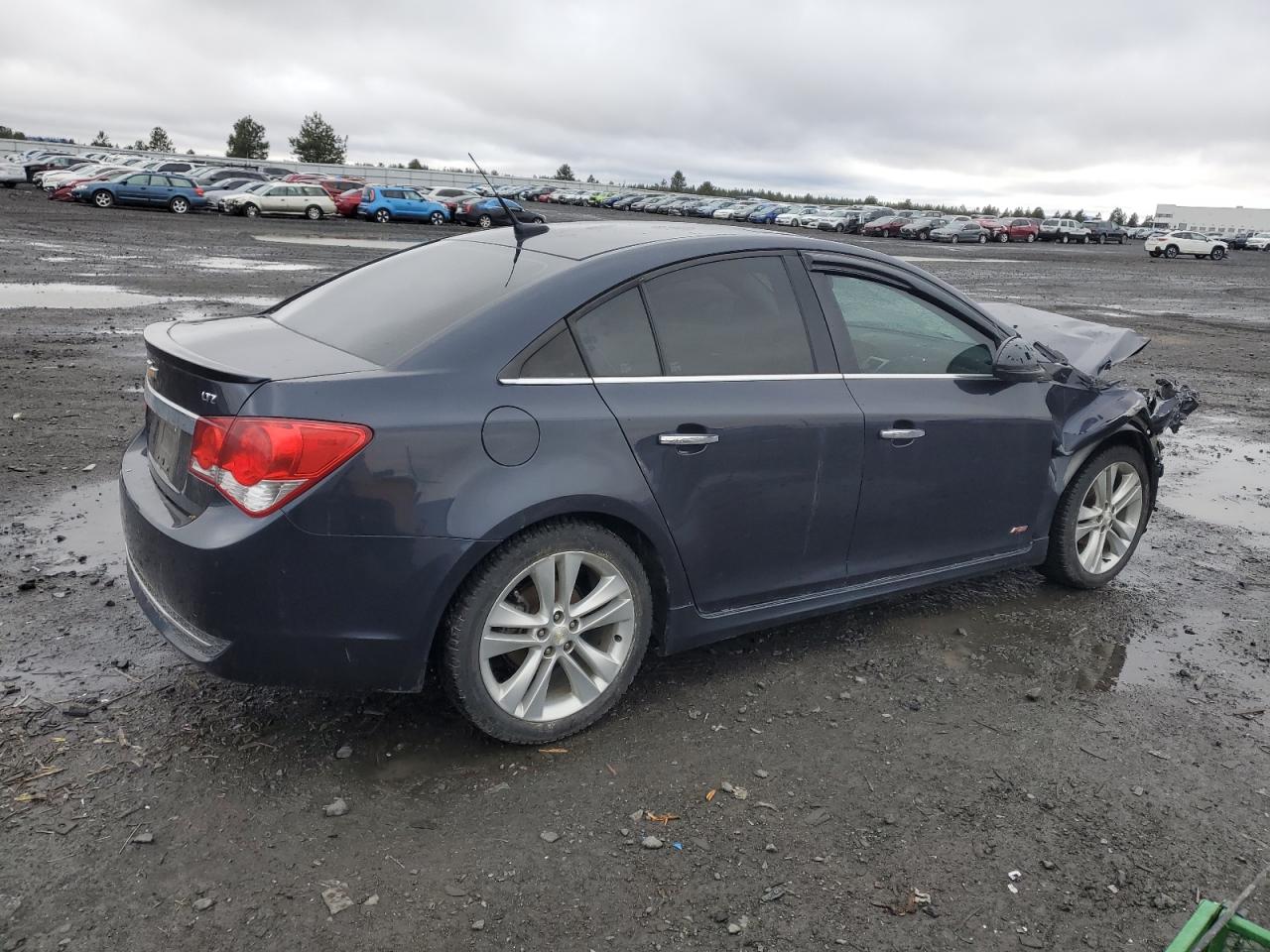 2014 Chevrolet Cruze - Image 3