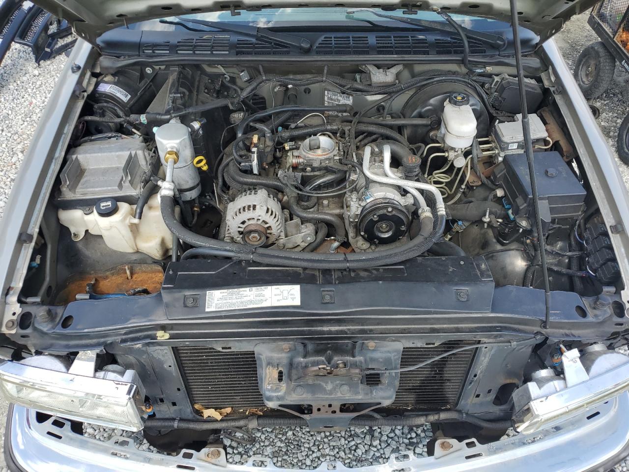 2004 Chevrolet Blazer - Image 12