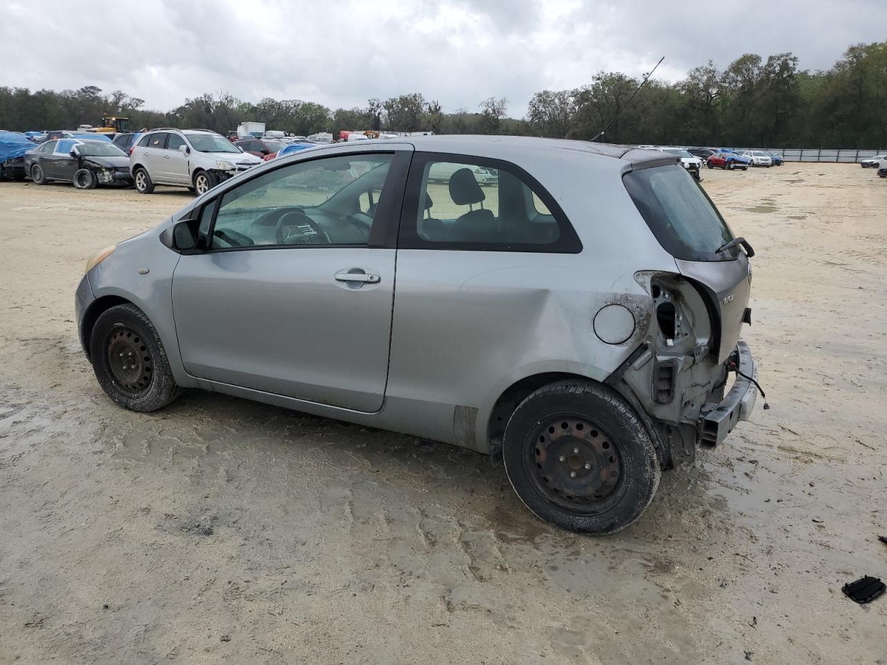 2007 Toyota Yaris - Image 2