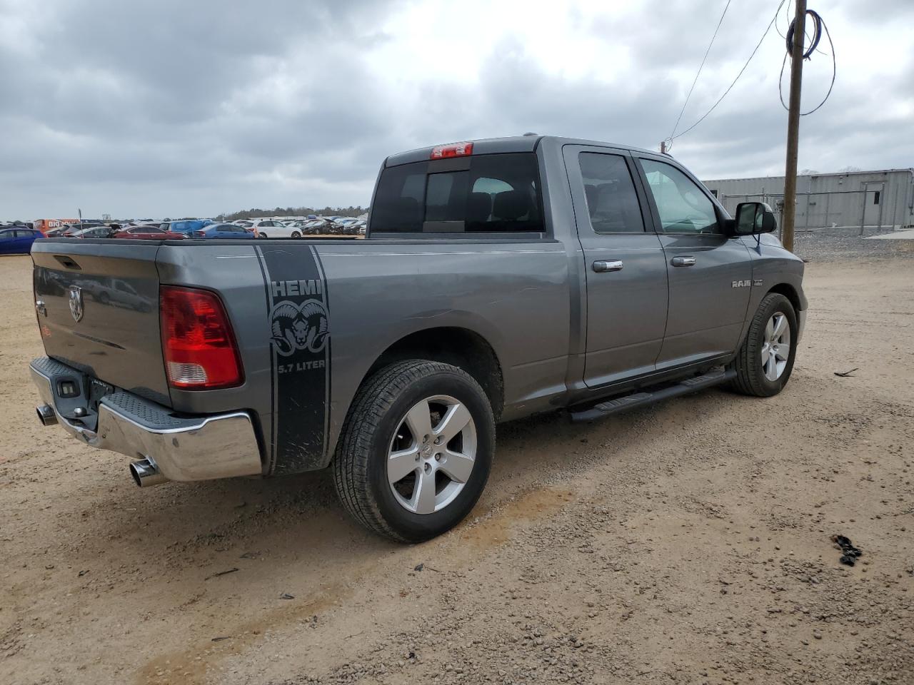 2010 Dodge RAM - Image 3