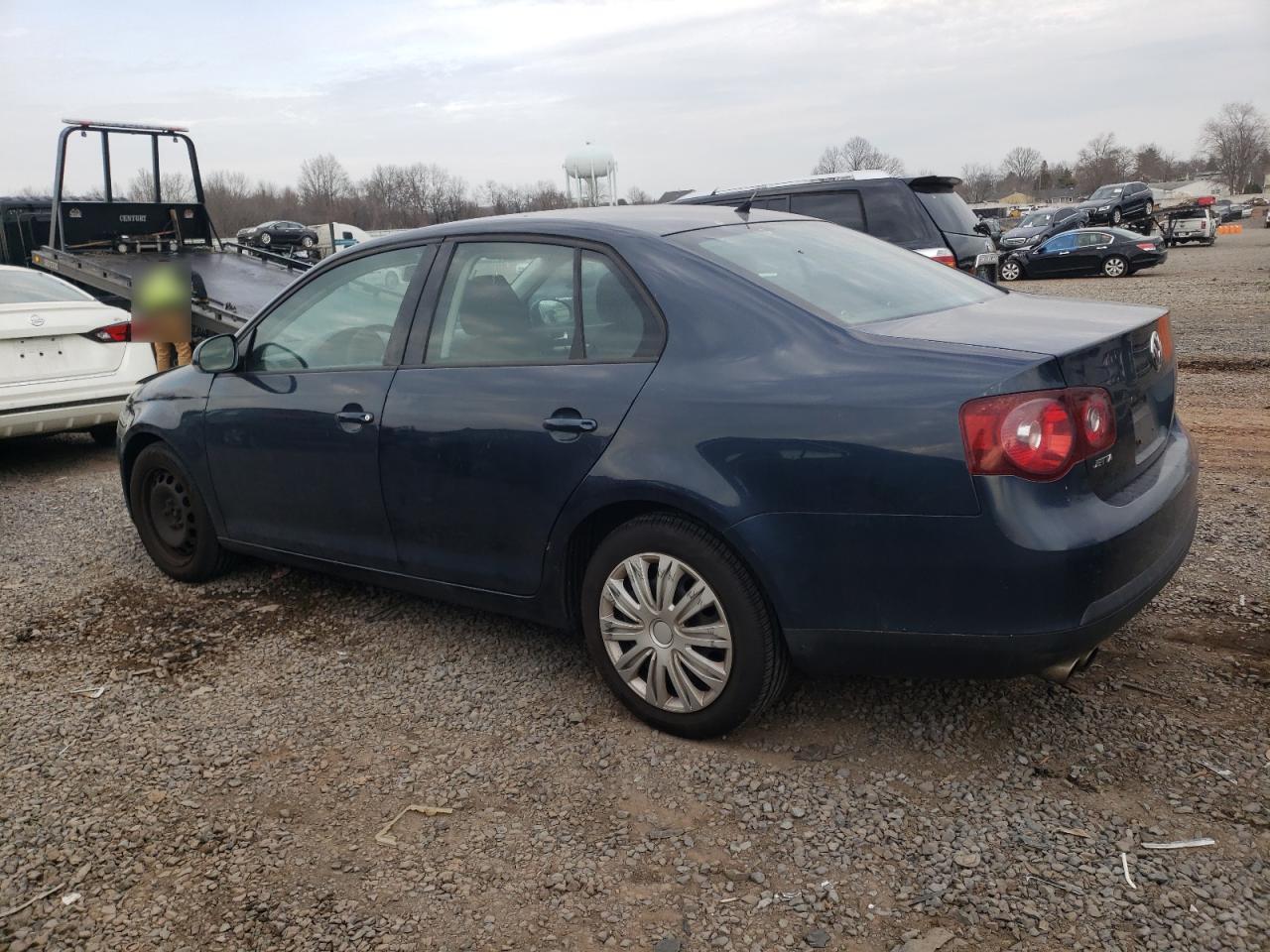 2009 Volkswagen Jetta - Image 2