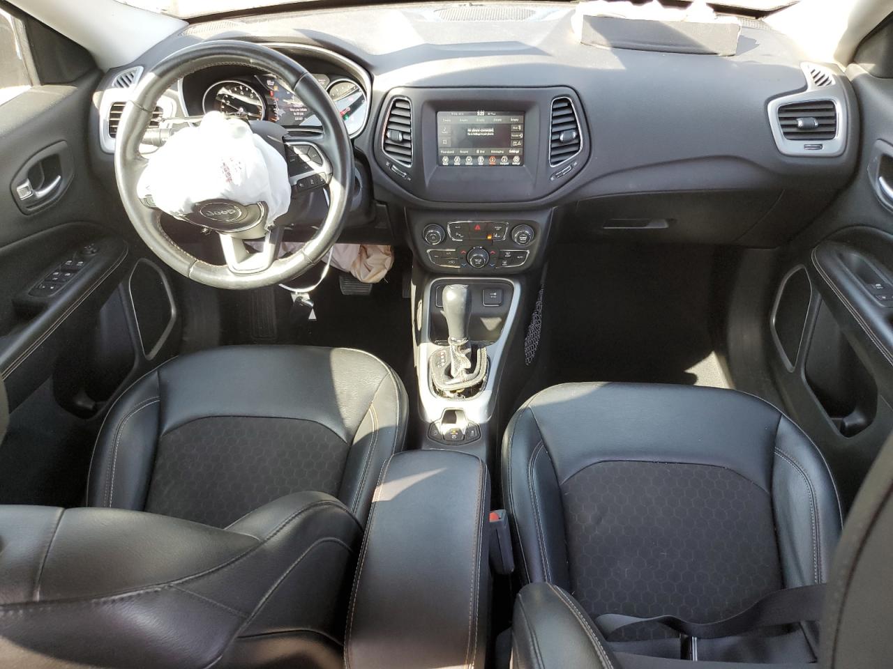 2020 Jeep Compass Latitude VIN: 3C4NJCBB4LT241702 Lot: 48745925
