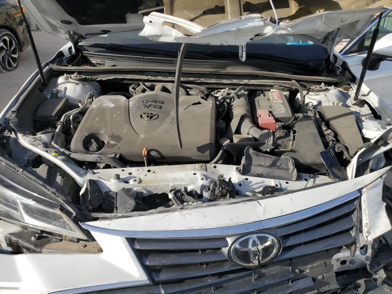 2020 Toyota Avalon - Image 11