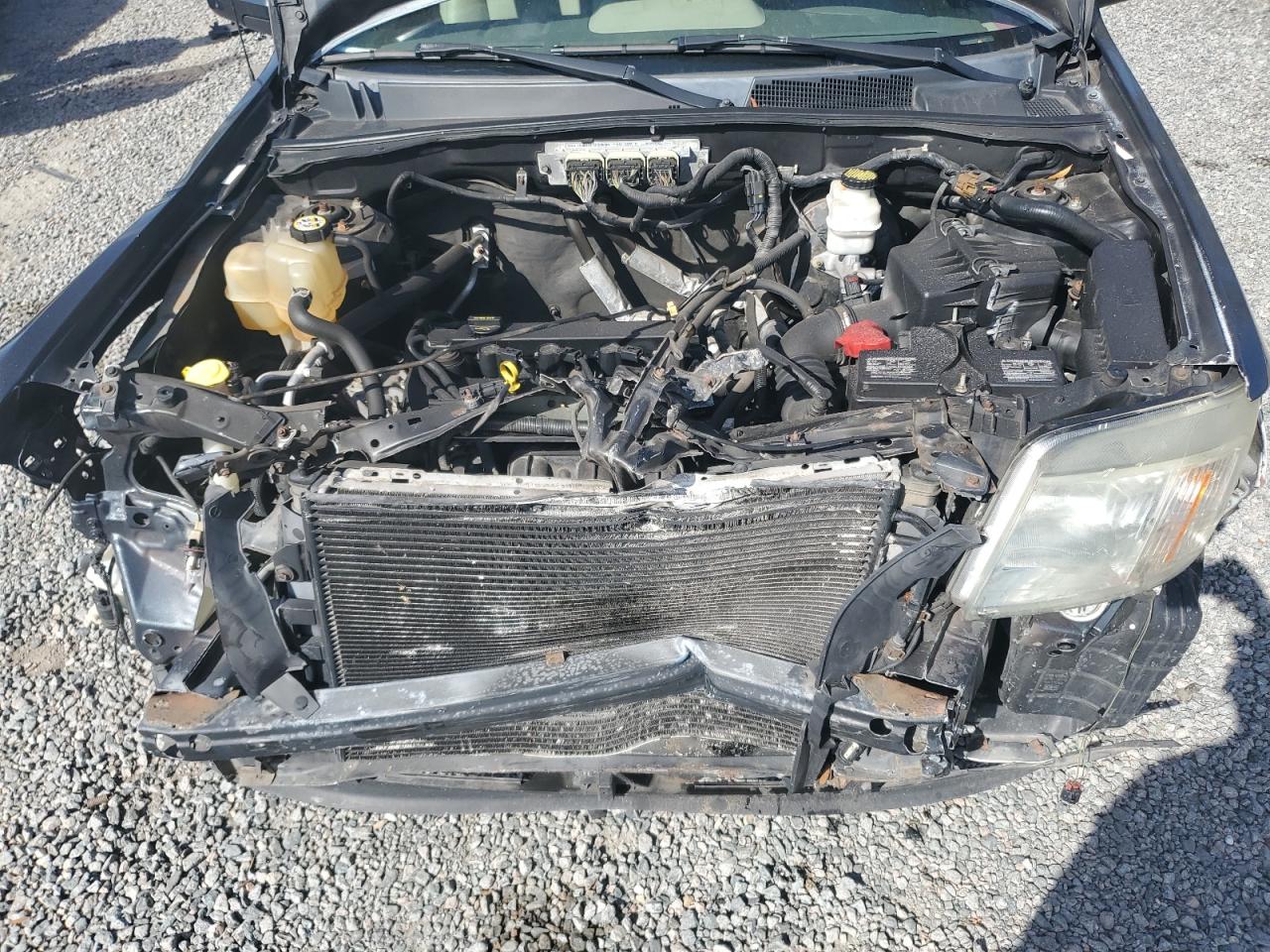 2009 Mercury Mariner - Image 12