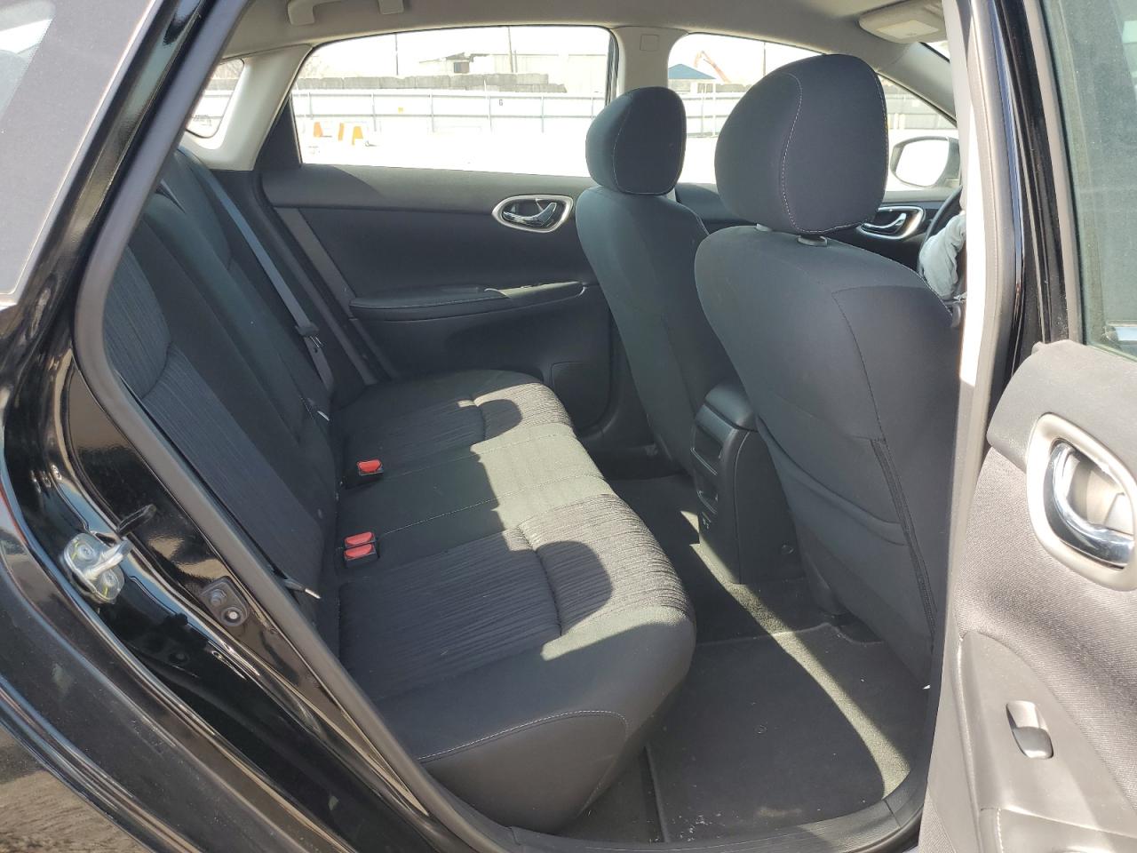 2019 Nissan Sentra - Image 10