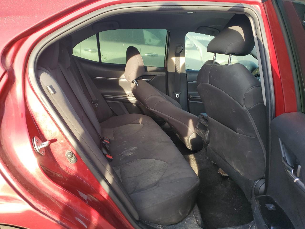 2020 Toyota Camry Le VIN: 4T1C11AKXLU919013 Lot: 48513375