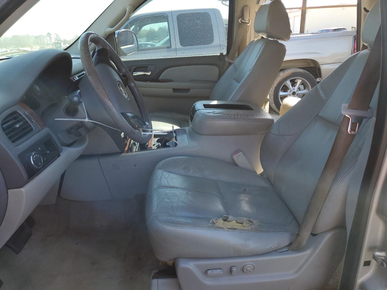 2008 Chevrolet Tahoe - Image 7