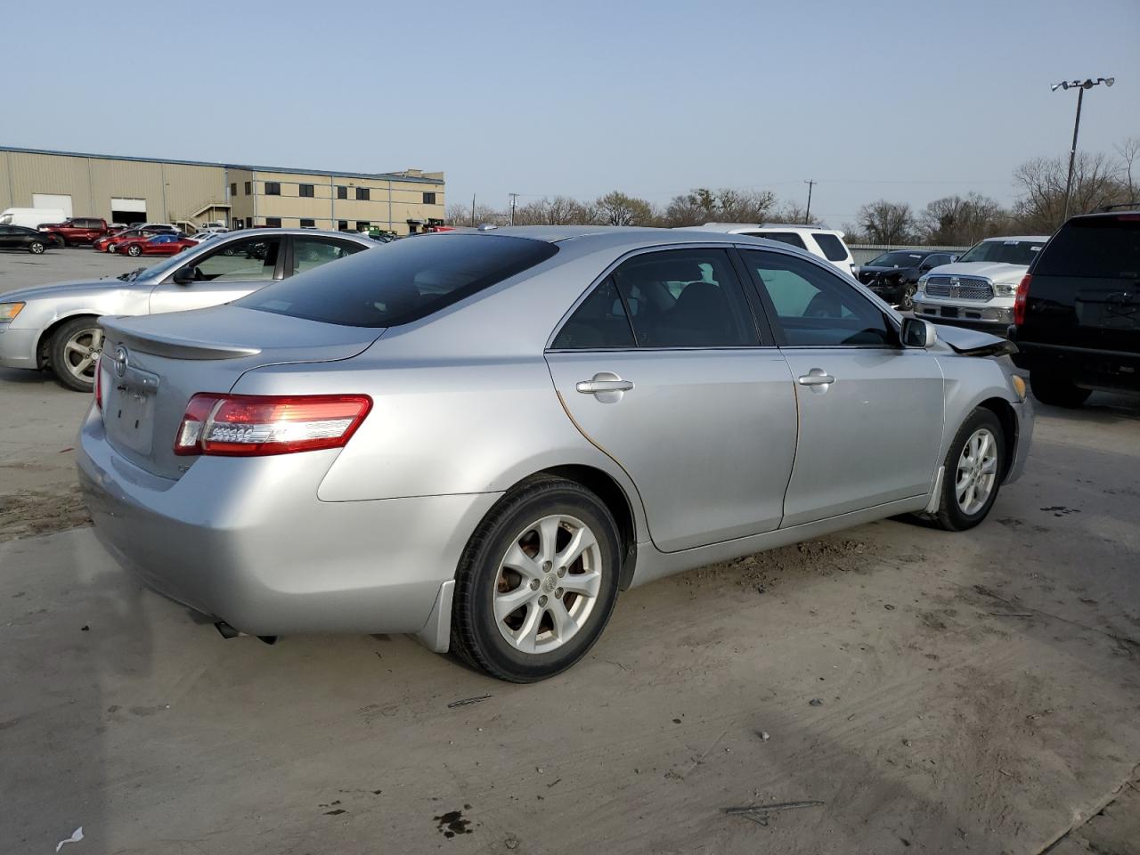 2011 Toyota Camry - Image 3