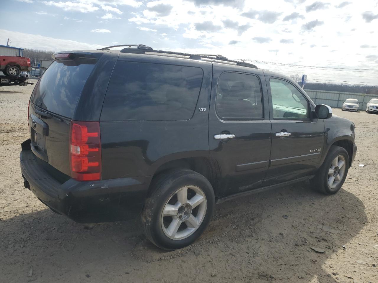 2008 Chevrolet Tahoe - Image 3