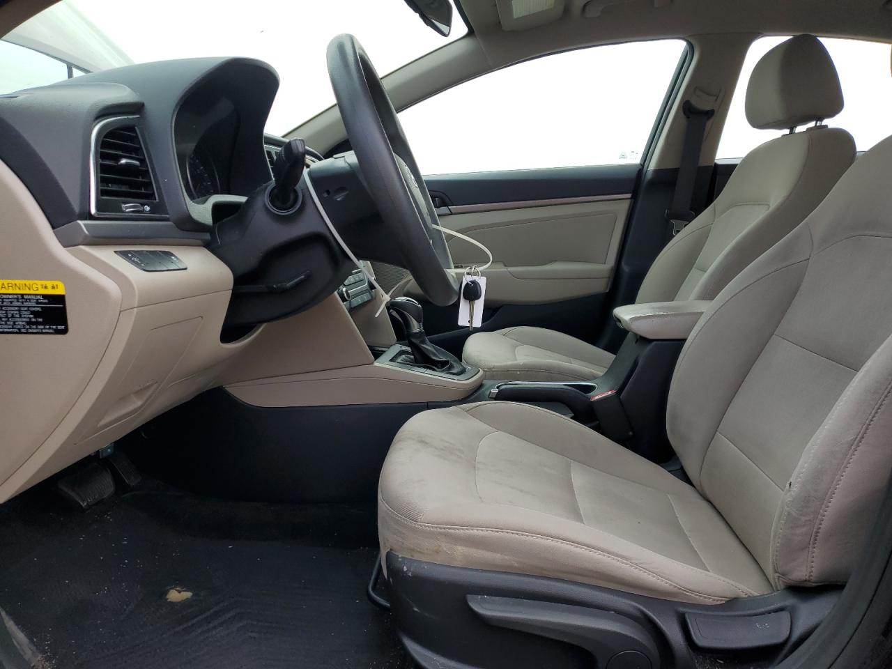 2017 Hyundai Elantra - Image 7