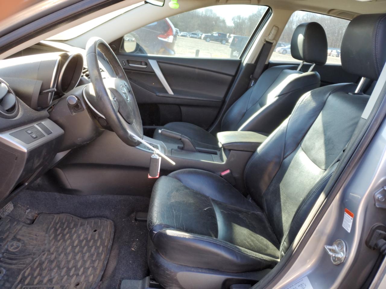 2011 Mazda 3 - Image 7