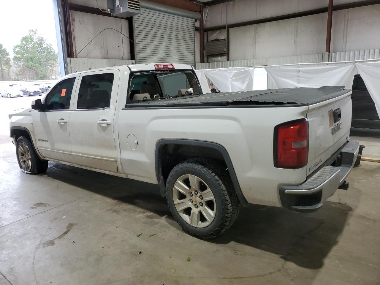 2014 GMC Sierra - Image 2