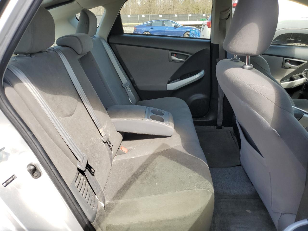 2012 Toyota Prius - Image 10