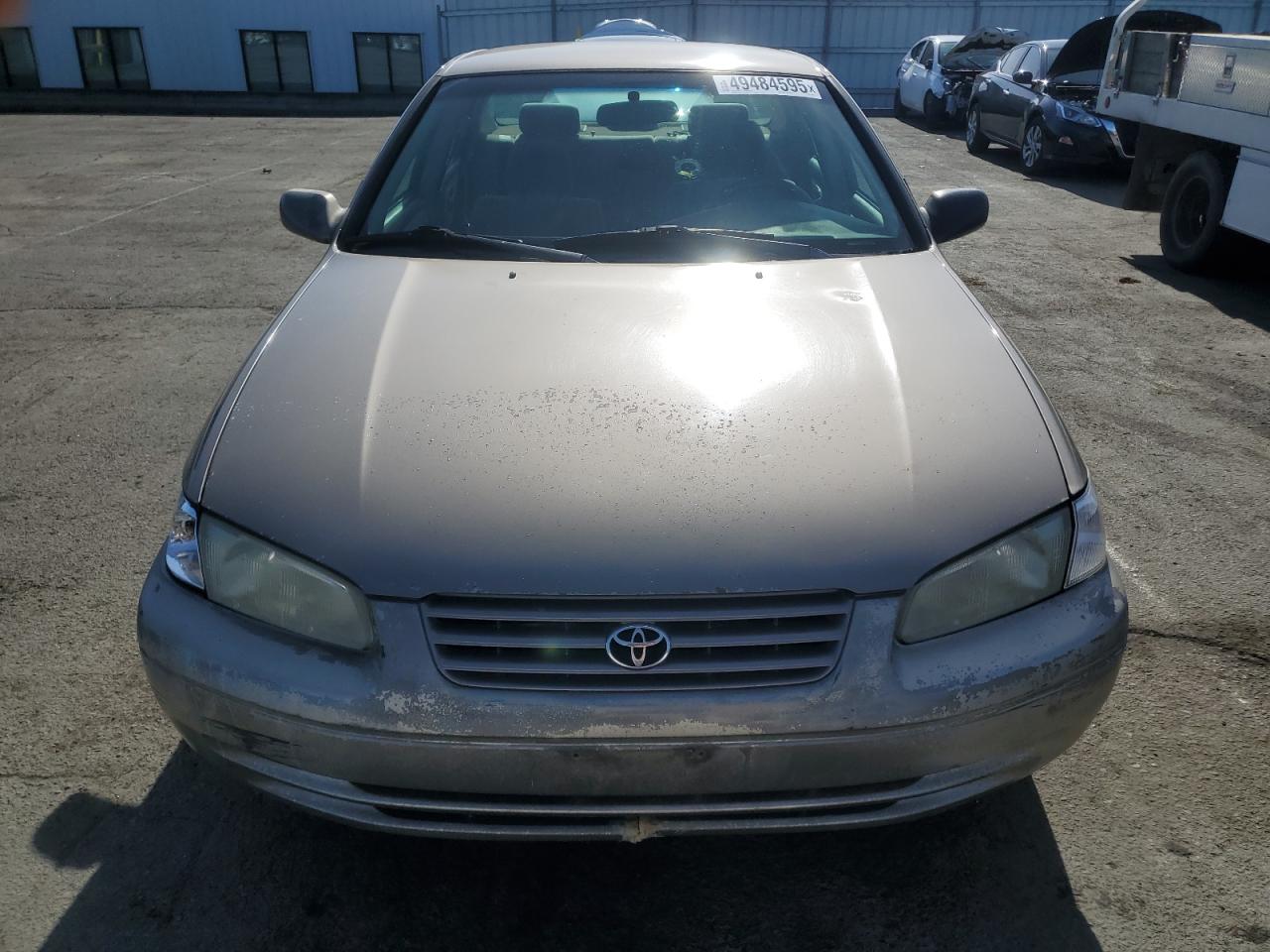 1999 Toyota Camry - Image 5