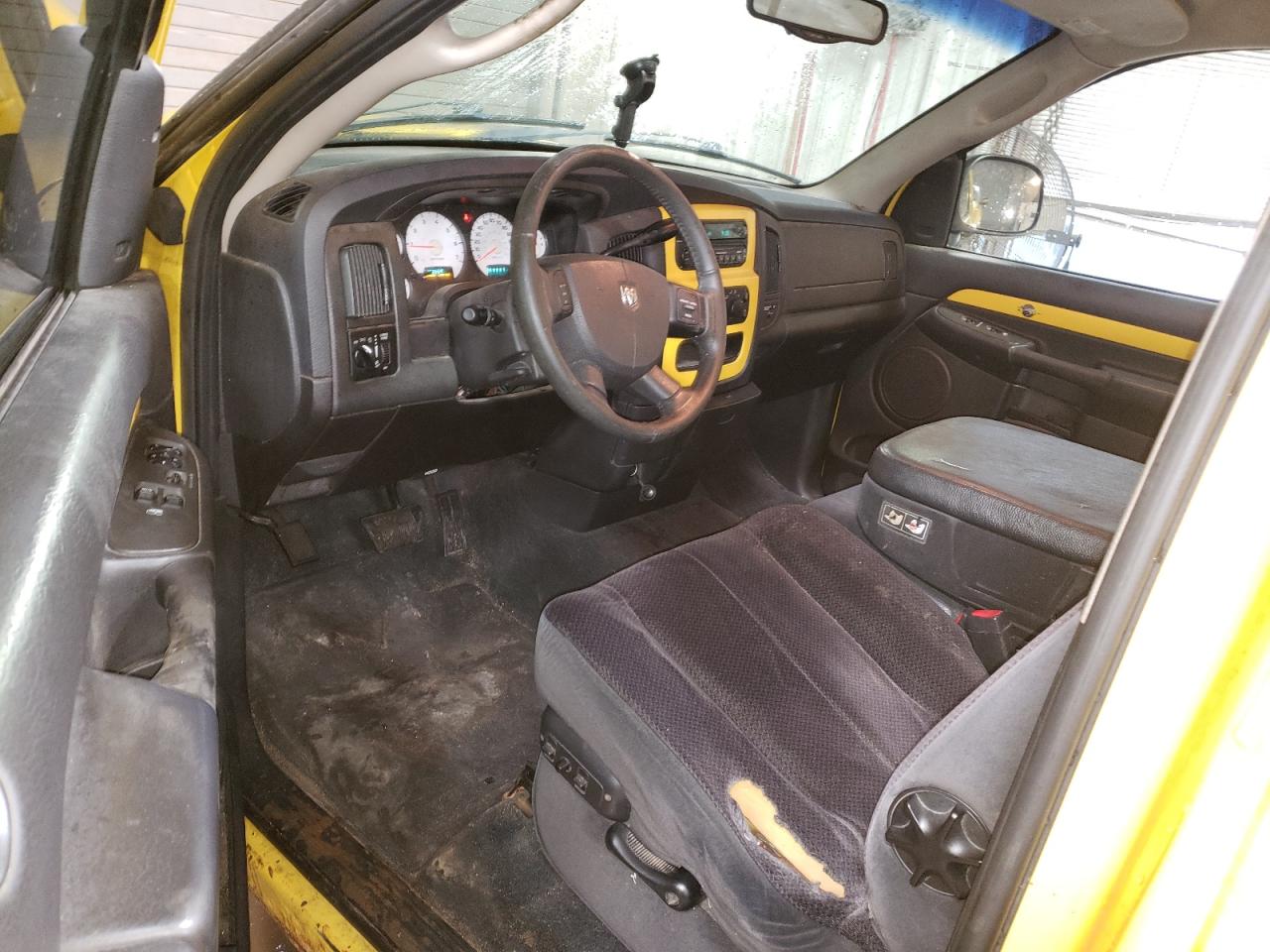 2005 Dodge RAM - Image 8