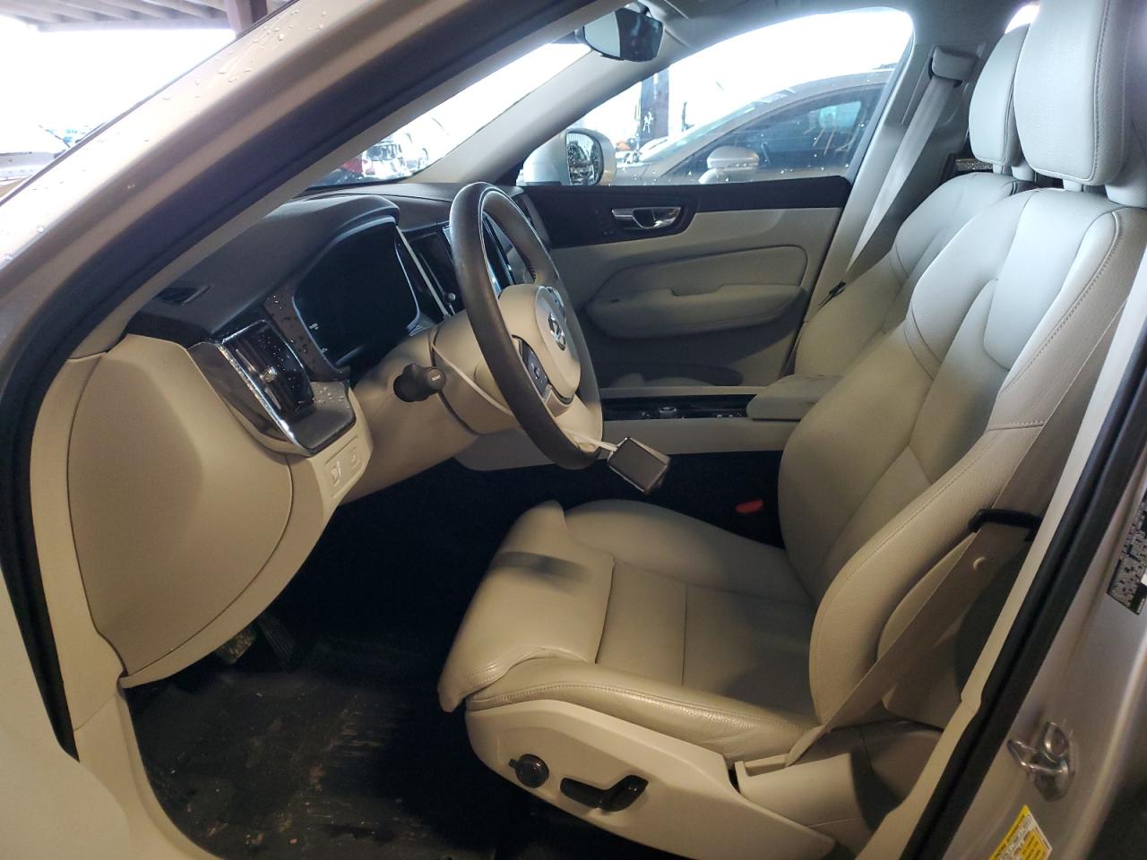 2019 Volvo XC60 - Image 7