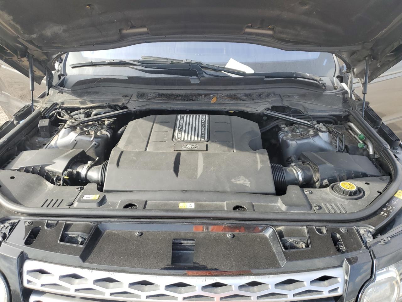 2016 Land Rover Range Rover - Image 14