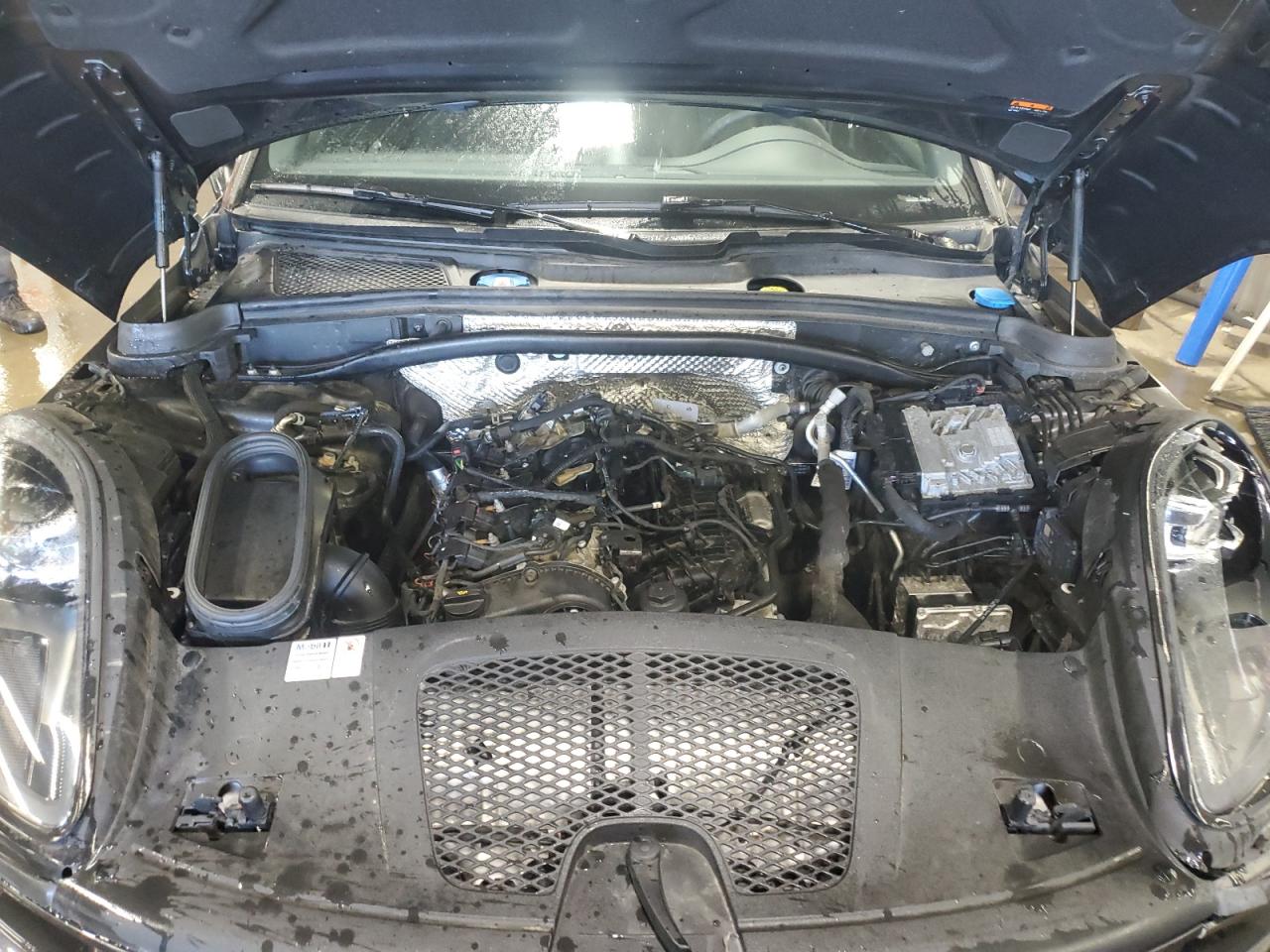 2020 Porsche Macan - Image 11
