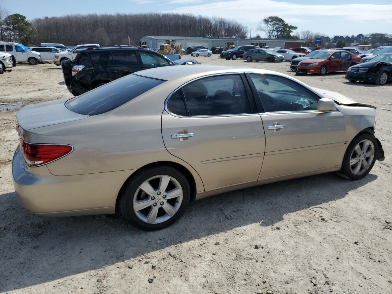 2005 Lexus ES - Image 3