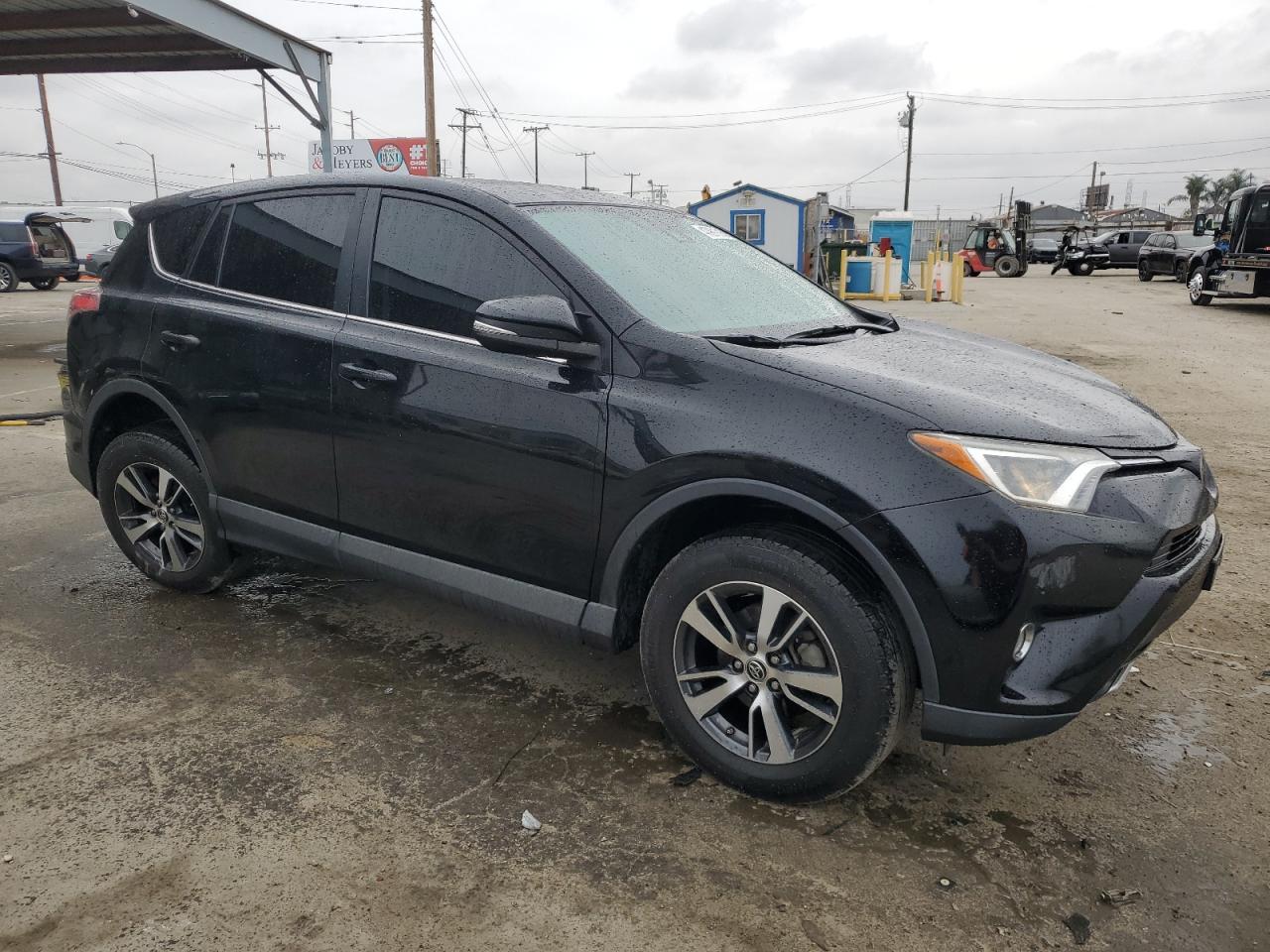 2018 Toyota RAV 4 - Image 4