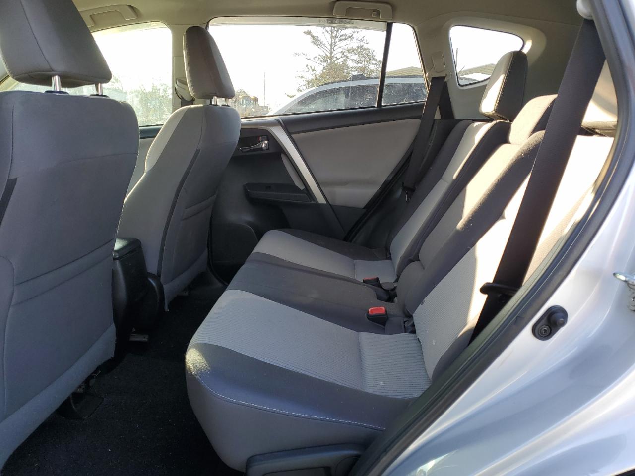 2015 Toyota RAV 4 - Image 11