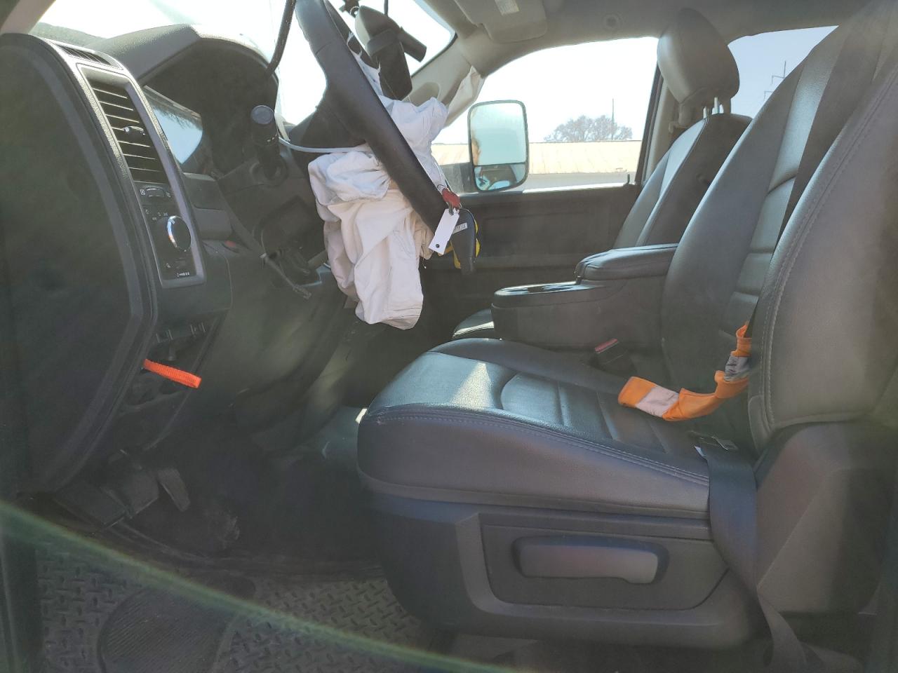 2016 RAM 1500 - Image 7
